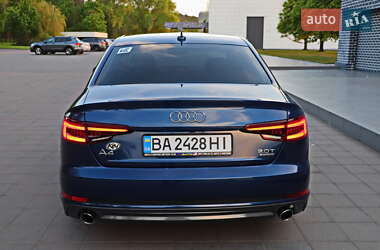 Седан Audi A4 2017 в 