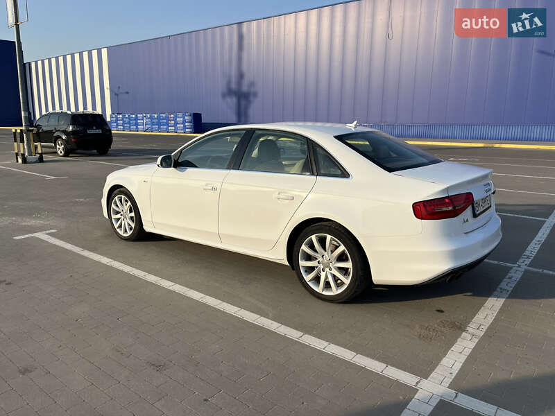 Седан Audi A4 2013 в Сумах