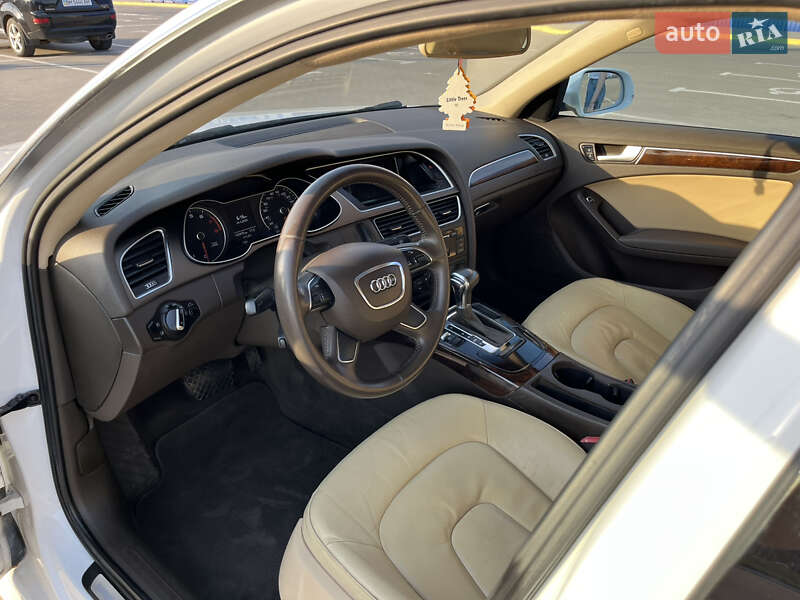 Седан Audi A4 2013 в Сумах