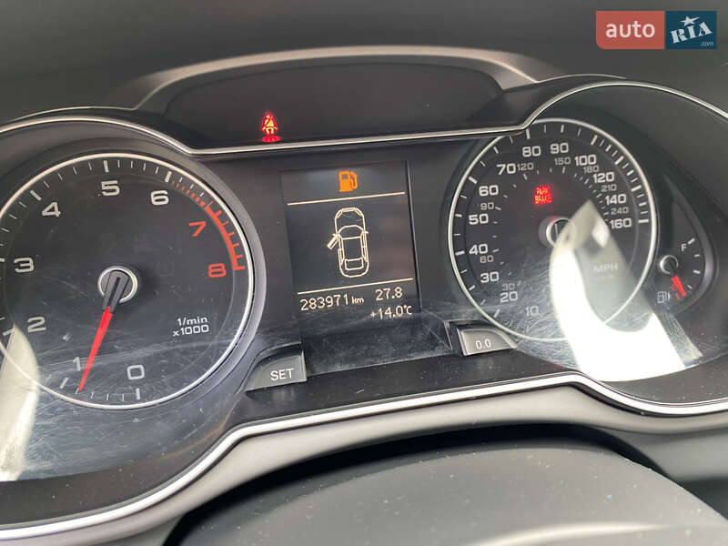 Седан Audi A4 2012 в Виннице