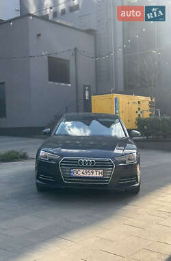 Седан Audi A4 2017 в 