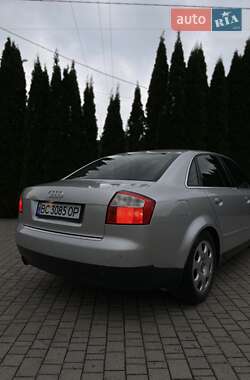 Седан Audi A4 2001 в 
