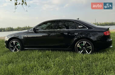 Седан Audi A4 2011 в 