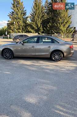 Седан Audi A4 2010 в 