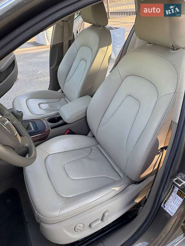 Седан Audi A4 2010 в Киеве