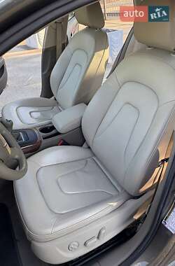 Седан Audi A4 2010 в 