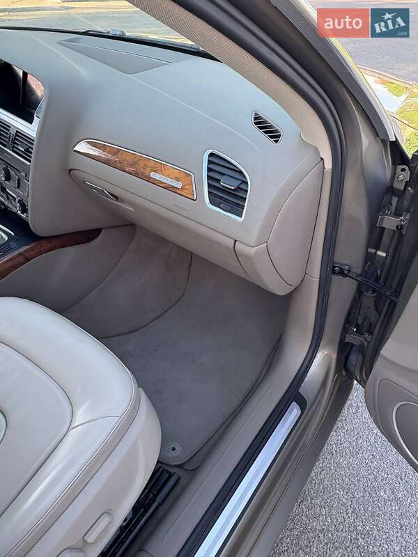 Седан Audi A4 2010 в Киеве