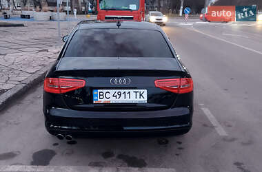 Седан Audi A4 2013 в 
