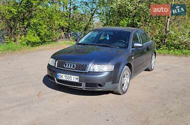 Седан Audi A4 2001 в 