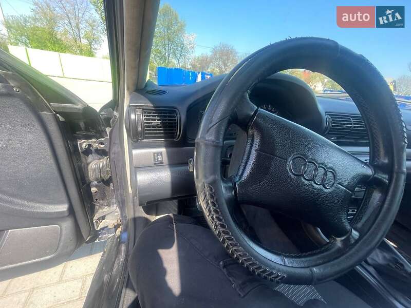 Универсал Audi A4 1996 в Коломые
