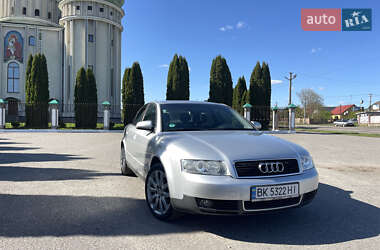 Седан Audi A4 2002 в Дубні