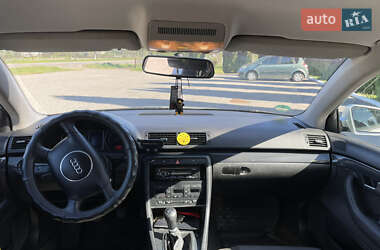 Седан Audi A4 2002 в Дубні