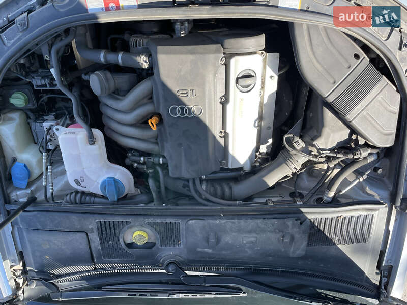 Седан Audi A4 2002 в Дубні