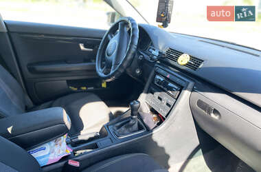 Седан Audi A4 2002 в Дубні