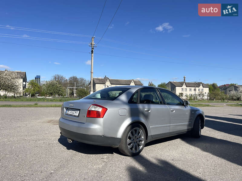 Седан Audi A4 2002 в Дубні