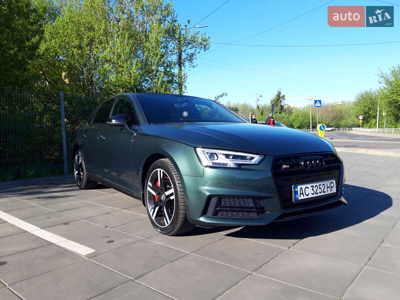 Седан Audi A4 2016 в Луцке фото 18 Седан Audi A4 2016 в Луцке