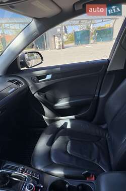 Седан Audi A4 2011 в 