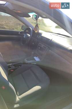 Седан Audi A4 1999 в 