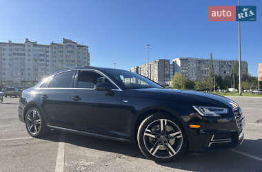 Седан Audi A4 2017 в Ивано-Франковске