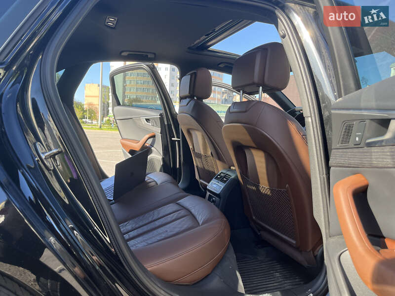 Седан Audi A4 2017 в Ивано-Франковске