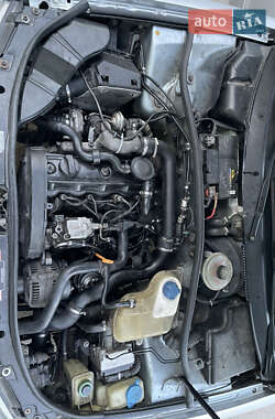 Седан Audi A4 1995 в 