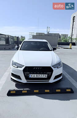 Седан Audi A4 2016 в Киеве