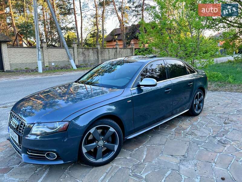 Седан Audi A4 2011 в Киеве