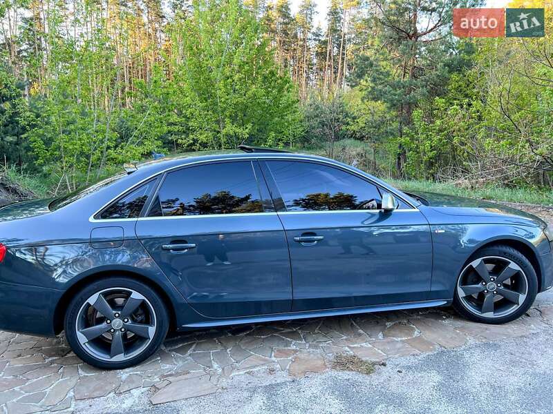 Седан Audi A4 2011 в Киеве