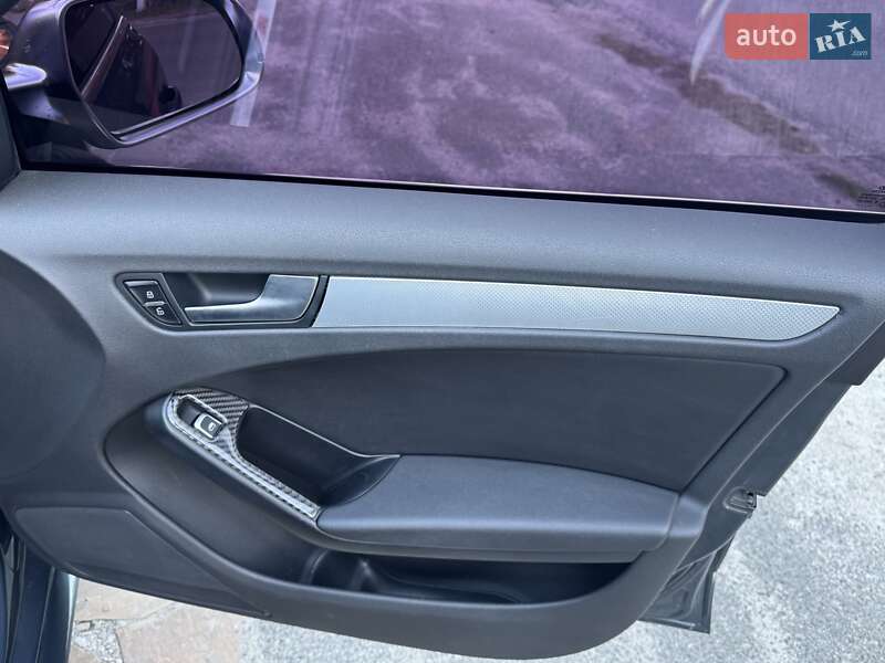 Седан Audi A4 2011 в Киеве