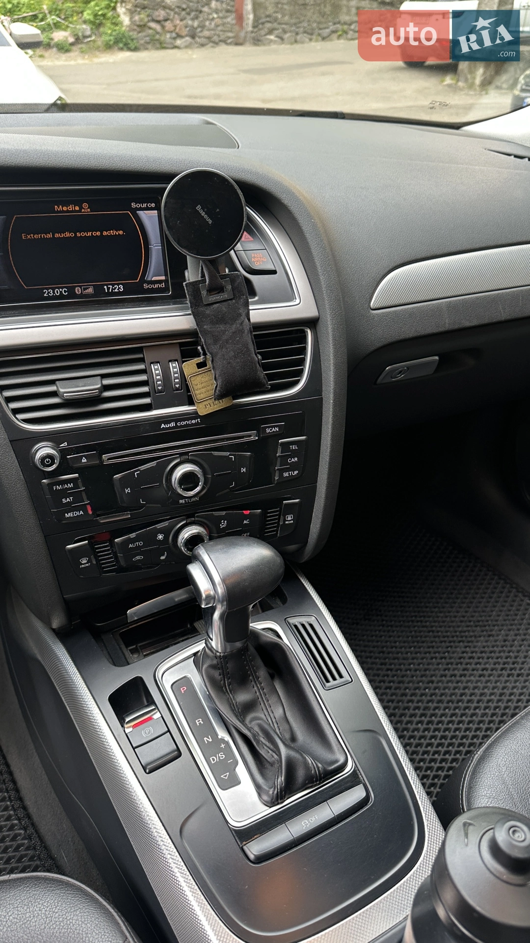 2013 Audi A4 - мініатюра 9