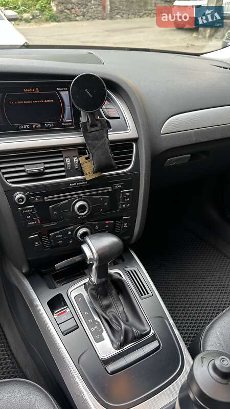 Седан Audi A4 2013 в Житомире