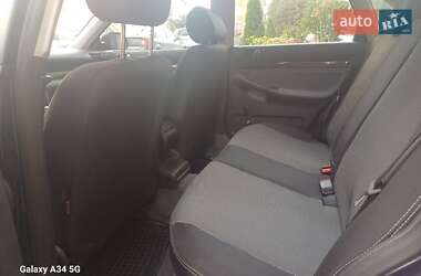 Седан Audi A4 1996 в 