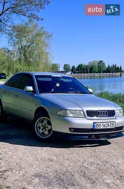 Седан Audi A4 1999 в 