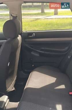 Седан Audi A4 1995 в 