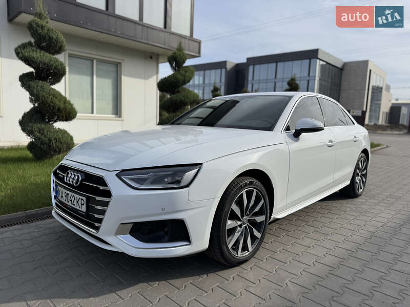 Седан Audi A4 2020 в Києві