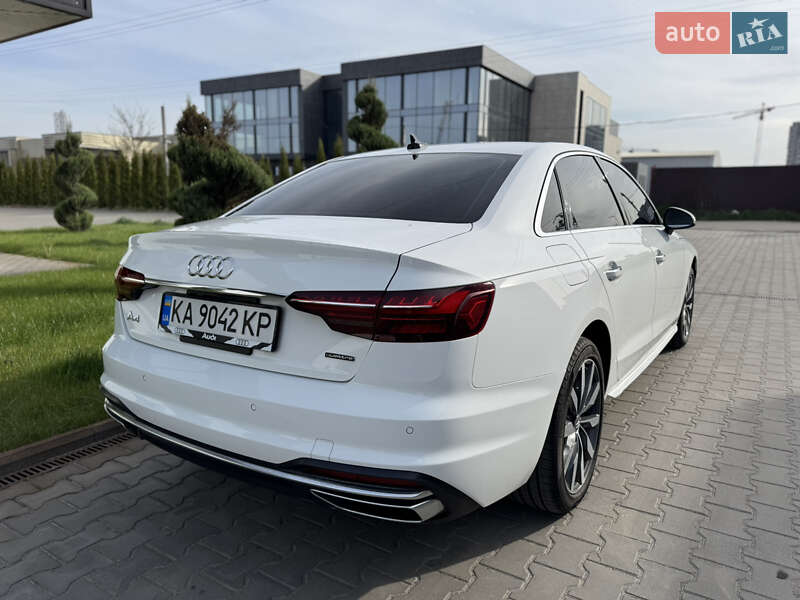 Седан Audi A4 2020 в Києві