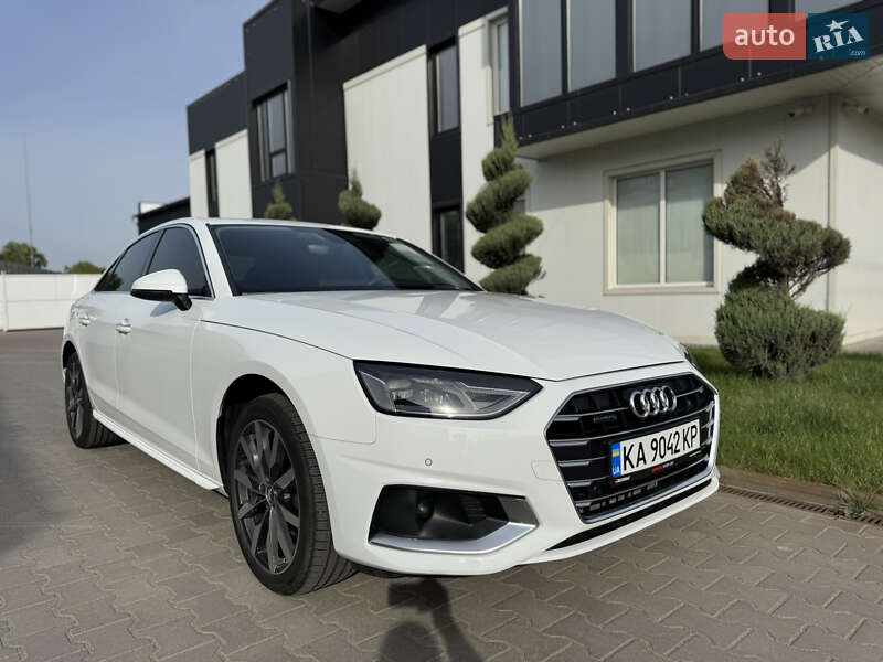Седан Audi A4 2020 в Києві