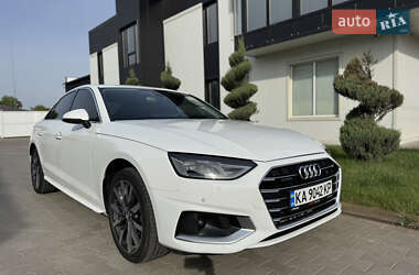 Седан Audi A4 2020 в 