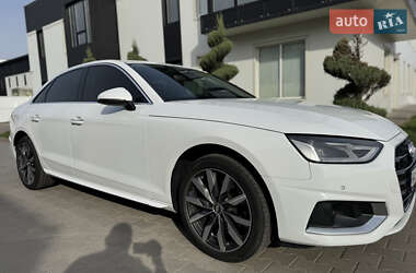 Седан Audi A4 2020 в 
