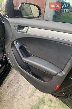 Седан Audi A4 2013 в 