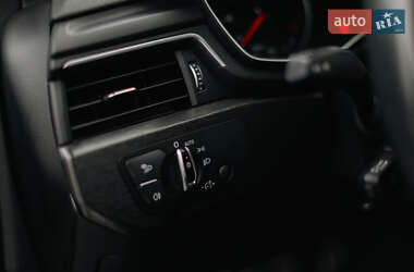 Седан Audi A4 2016 в 