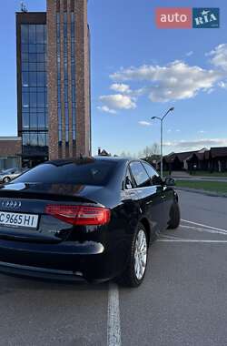 Седан Audi A4 2012 в 