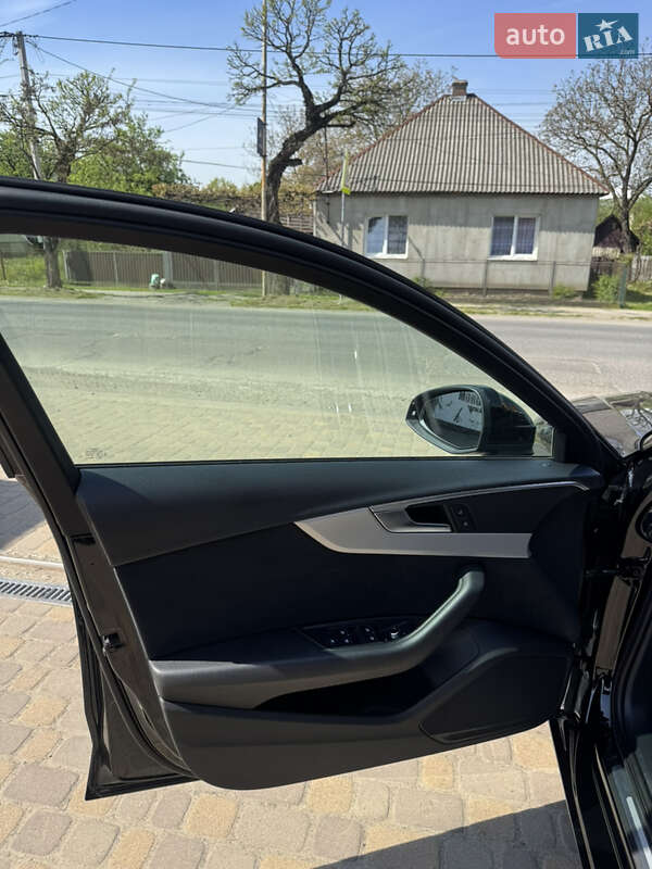 Универсал Audi A4 2020 в Сваляве