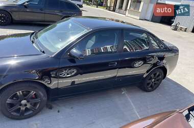 Седан Audi A4 2006 в 