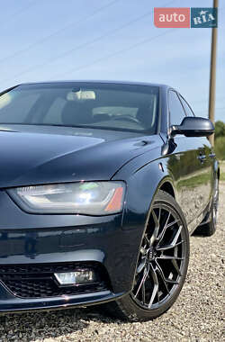 Седан Audi A4 2012 в 