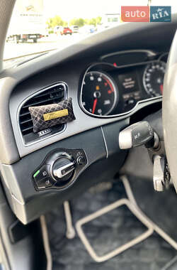 Седан Audi A4 2012 в 