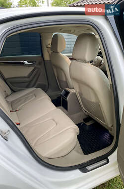 Седан Audi A4 2011 в 