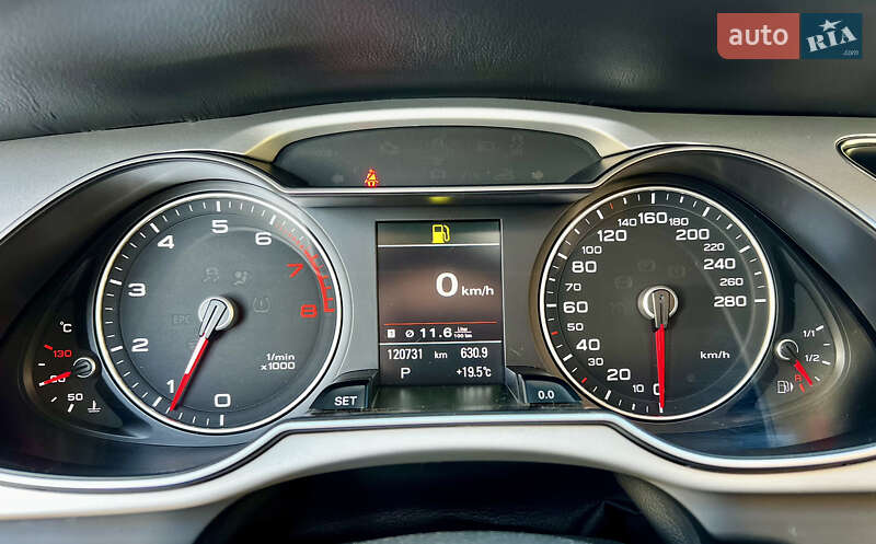 Седан Audi A4 2015 в Стрые