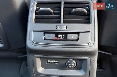 Седан Audi A4 2023 в 