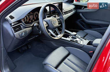 Седан Audi A4 2023 в 